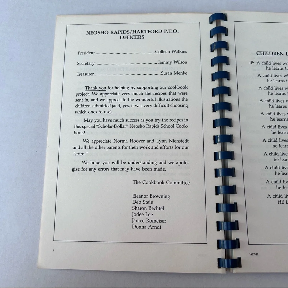 Neosho Rapids School PTO Vintage Cookbook 1992 Community Recipes Spiral
